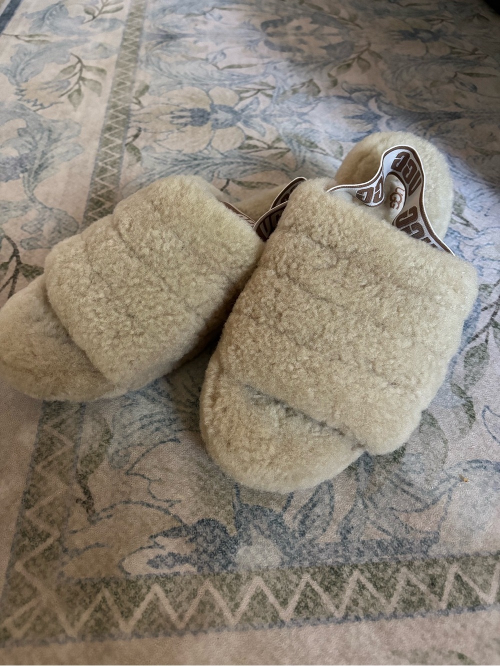UGG Fluff Yeah Slides